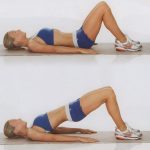 Ejercicios diarios para estimular las caderas desde la posición de cuatro patas.